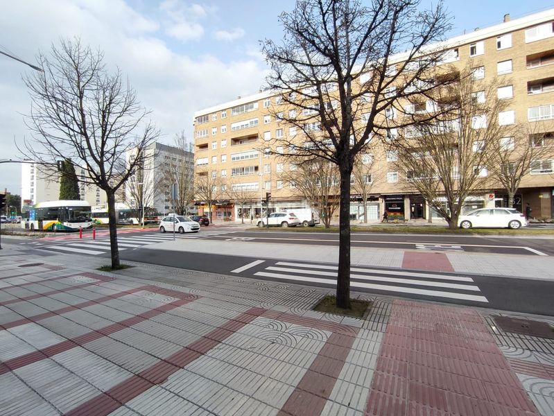 Foto eea8f9c8-9b63-4f3e-a081-25fb34190ae8. Pis amb calefacció a Mendebaldea - Ermitagaña Pamplona / Iruña