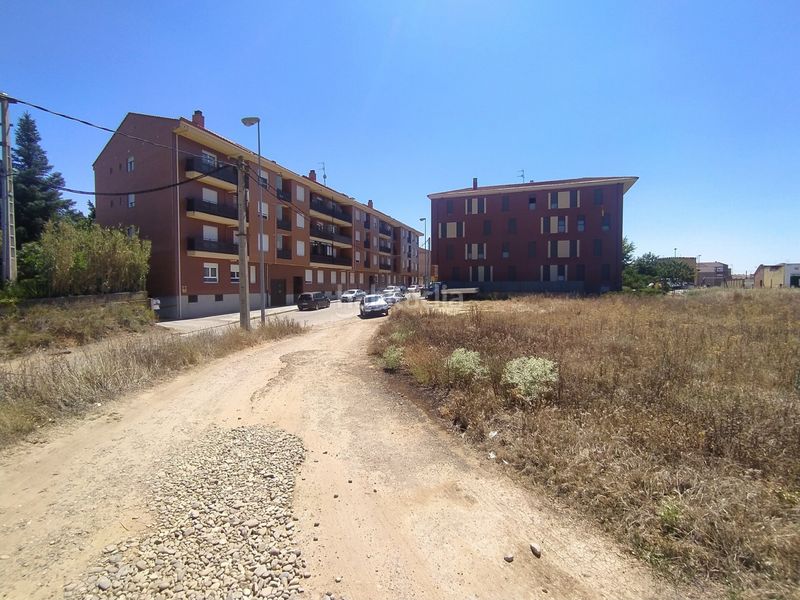 Foto 286f75e0-f8bd-451c-a1e8-cdec67238d3c. Finca rústica a Valencia de Don Juan