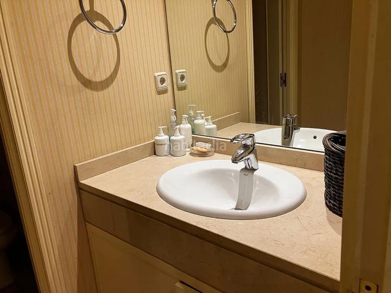 Foto 27ba4e88-0668-4a78-9d96-e09c3fd36960. Rent office space in Parque San Francisco - Uría Oviedo