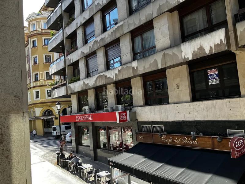 Foto 2d679872-c400-4060-9ec8-dc23a97c9c71. Rent office space in Parque San Francisco - Uría Oviedo