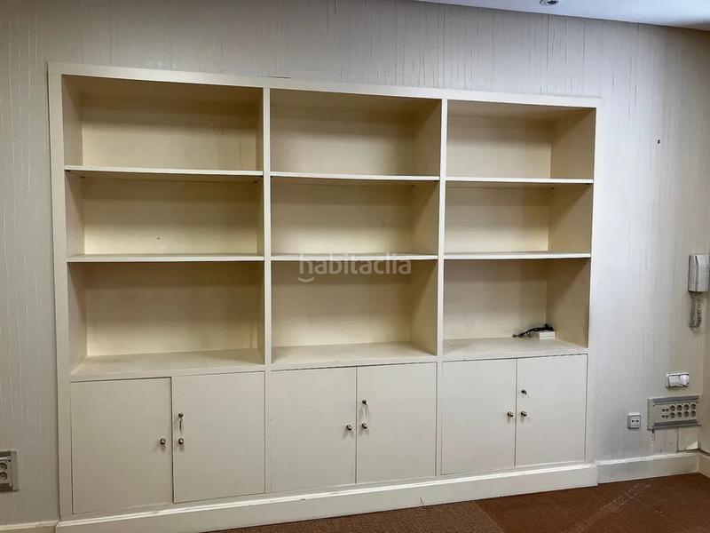 Foto be2504f6-ba50-4000-84a7-68a7eac1a896. Rent office space in Parque San Francisco - Uría Oviedo