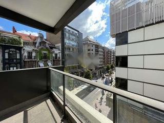 Pis  Oviedo - gil de jaz. Exclusiva vivienda en la calle gil de jaz esquina uría, en pleno