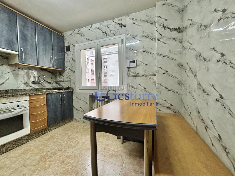 Foto d54584c6-cc6a-4e5e-be39-2d3442bff220. Appartamento con riscaldamento in El Cristo Oviedo