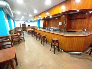 Locale commerciale in Calle JOAQUINA BOBELA