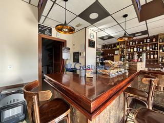 Local Comercial en Calle Proaza 6