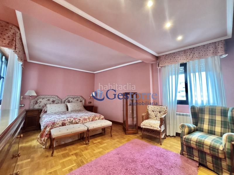Foto b3be2aa4-eb22-49ff-8724-8a677a2b3bc8. Miete etagenwohnung mit parking in Salesas - Foncalada - Campoamor Oviedo