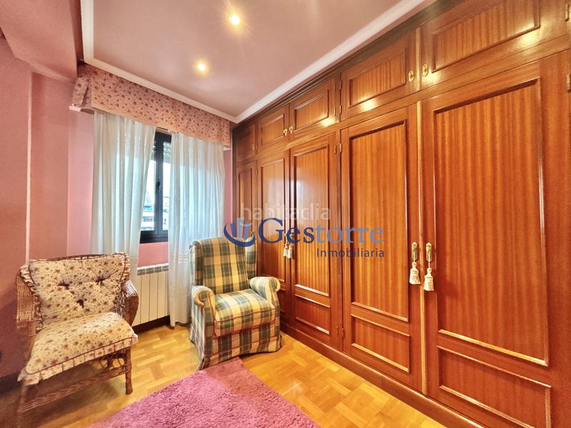 Foto c0c341e9-612d-4bdd-8deb-6986ebd4fc63. Miete etagenwohnung mit parking in Salesas - Foncalada - Campoamor Oviedo