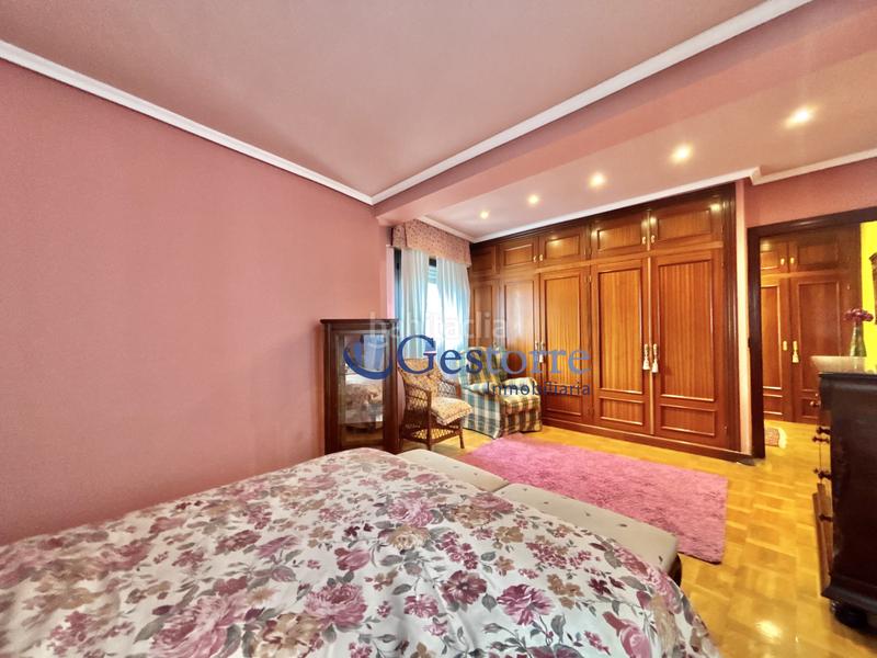 Foto c54b4339-831c-48aa-9f27-5103e3d1dfc3. Miete etagenwohnung mit parking in Salesas - Foncalada - Campoamor Oviedo