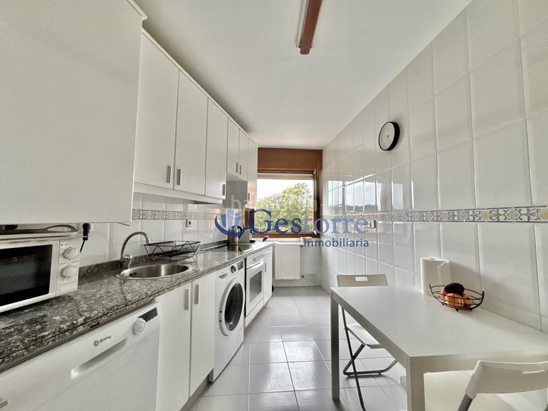 Foto bcb9dd13-04af-40f6-bdd4-3410415618f8. Alquiler piso  en alquiler en calle quirós Las Campas 3 habitaciones, garaje y excelente orientación se alquila vivienda en calle q en Oviedo