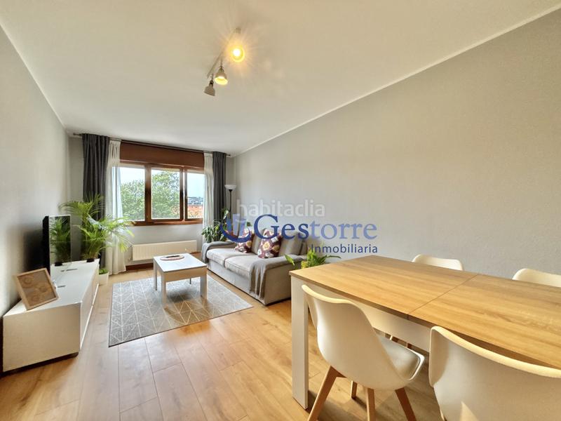 Foto f276163b-ce3a-4b21-a176-2aee9aef7fe2. Alquiler piso  en alquiler en calle quirós Las Campas 3 habitaciones, garaje y excelente orientación se alquila vivienda en calle q en Oviedo