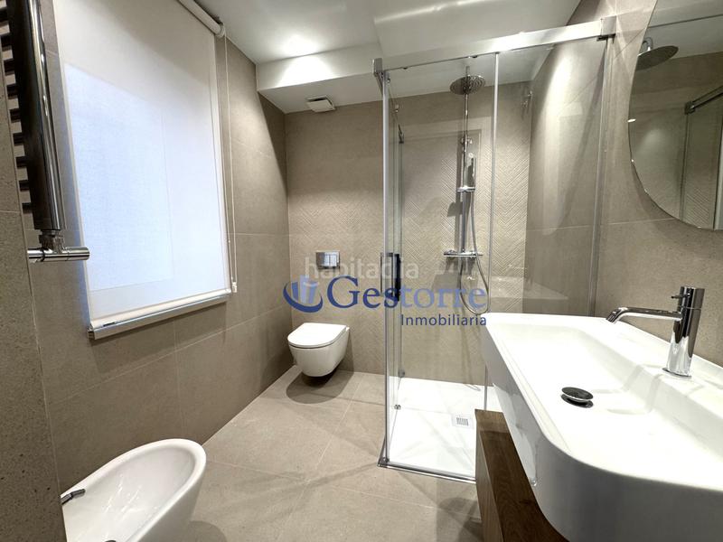 Foto 1498ed89-d052-464e-be19-448d60bae926. Piso exclusivo piso en venta en calle real , presentamos una oportunidad única de adquirir un magnifico piso a un minuto c en Oviedo