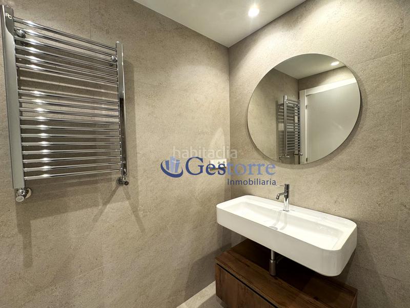 Foto 3c95c57d-784a-4662-b3d2-e43c5eaf6733. Piso exclusivo piso en venta en calle real , presentamos una oportunidad única de adquirir un magnifico piso a un minuto c en Oviedo