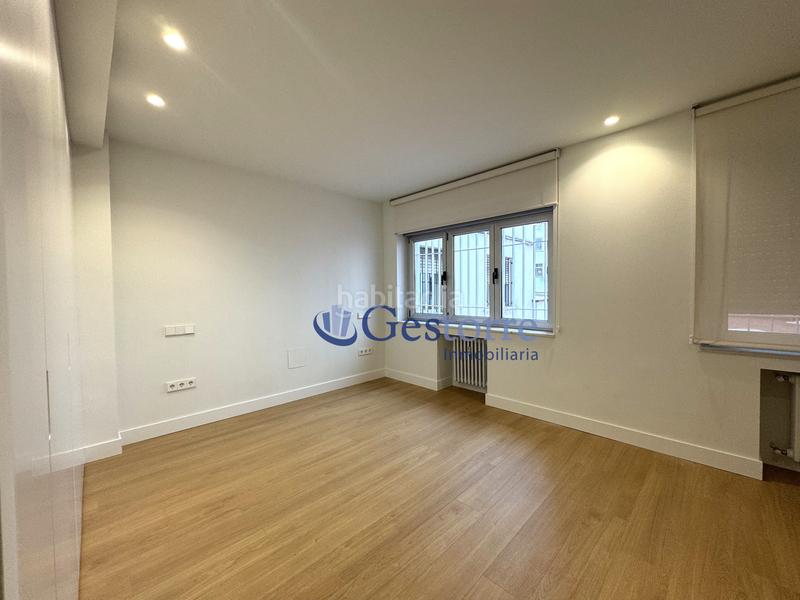 Foto 44fcde4f-2d7d-4f2e-acb3-25753d2fb6d7. Piso exclusivo piso en venta en calle real , presentamos una oportunidad única de adquirir un magnifico piso a un minuto c en Oviedo