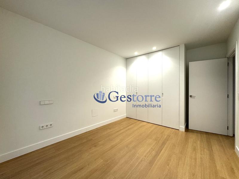 Foto 4cf9c323-0048-4c9e-9ca5-4b7eca7d0fe6. Piso exclusivo piso en venta en calle real , presentamos una oportunidad única de adquirir un magnifico piso a un minuto c en Oviedo