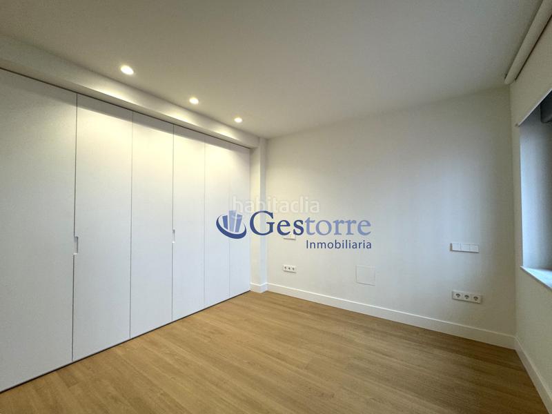 Foto 866cf6d0-cf8f-414b-9c97-6e279fc42d65. Piso exclusivo piso en venta en calle real , presentamos una oportunidad única de adquirir un magnifico piso a un minuto c en Oviedo