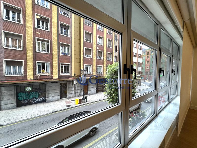 Foto 88833b97-d751-434a-b24f-2ea1d008c716. Piso exclusivo piso en venta en calle real , presentamos una oportunidad única de adquirir un magnifico piso a un minuto c en Oviedo