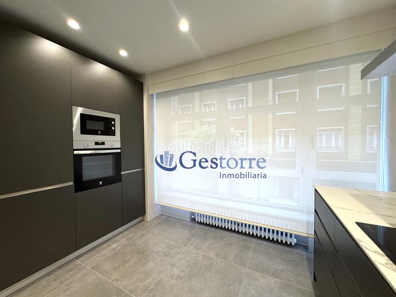 Foto 92f019e1-4a4d-4c05-b3ec-2d4fe7c2cdf4. Piso exclusivo piso en venta en calle real , presentamos una oportunidad única de adquirir un magnifico piso a un minuto c en Oviedo