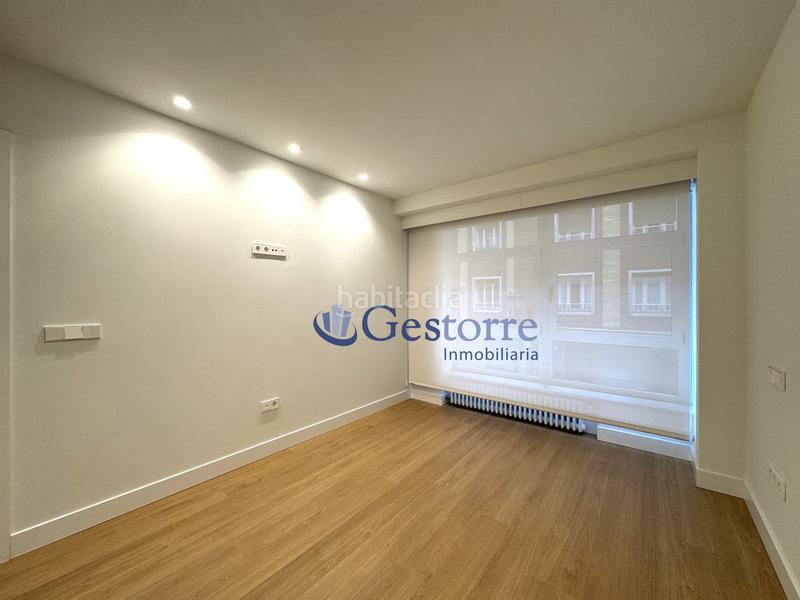 Foto 99edcf62-952f-47bf-87a6-998b274ff534. Piso exclusivo piso en venta en calle real , presentamos una oportunidad única de adquirir un magnifico piso a un minuto c en Oviedo