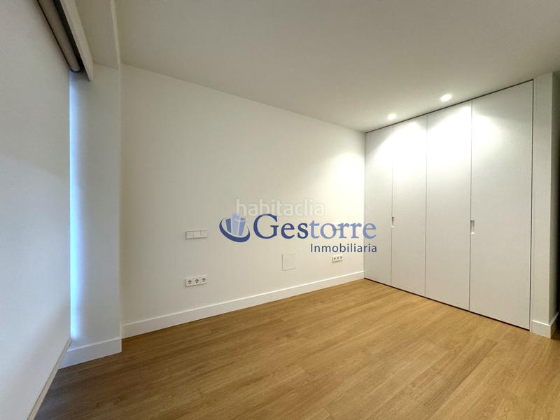 Foto c3c6540f-5cbe-473c-99a4-fdbbfd1c85a2. Piso exclusivo piso en venta en calle real , presentamos una oportunidad única de adquirir un magnifico piso a un minuto c en Oviedo