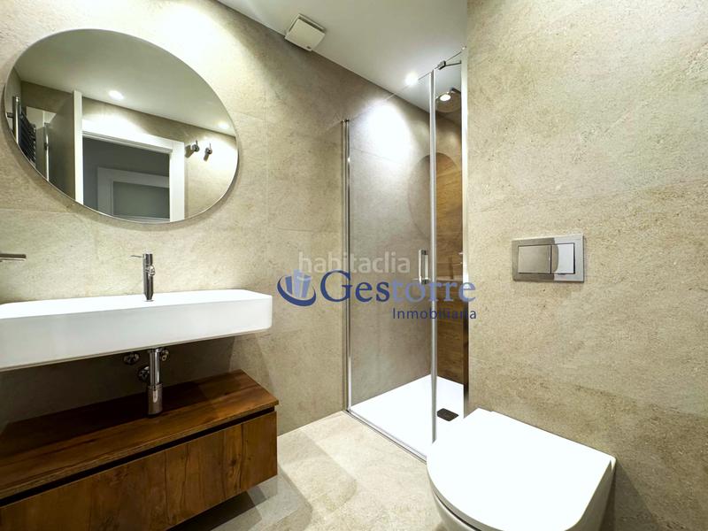 Foto c80b3d08-d20d-468e-b05b-4574927dfccf. Piso exclusivo piso en venta en calle real , presentamos una oportunidad única de adquirir un magnifico piso a un minuto c en Oviedo
