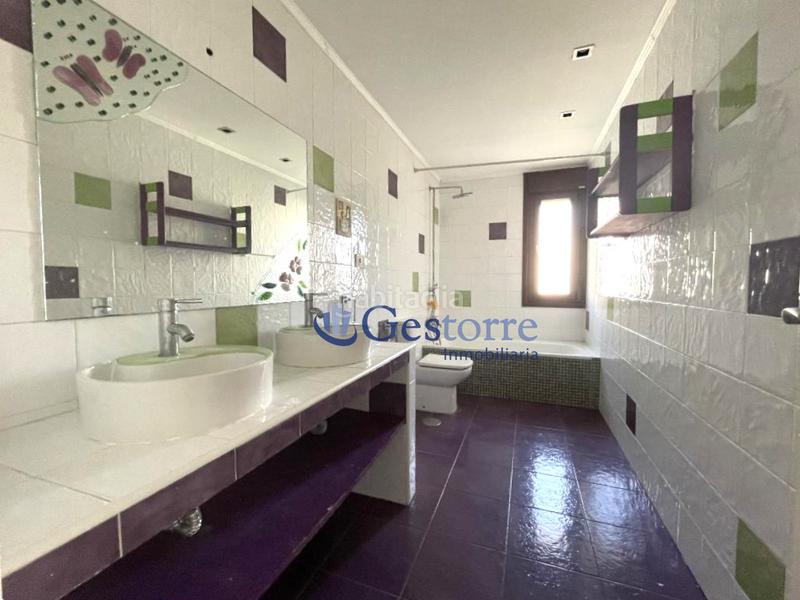 Foto c076f6a0-9b4c-40a4-a96e-da09261df44c. Casa in otero - cs otero 26 in Parroquias Norte Siero