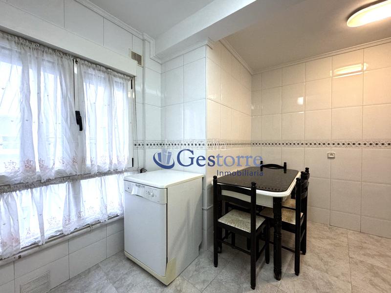 Foto 6d6af098-f93d-43b7-83e7-4883f9e55513. Appartement avec chauffage parking dans Salesas - Foncalada - Campoamor Oviedo