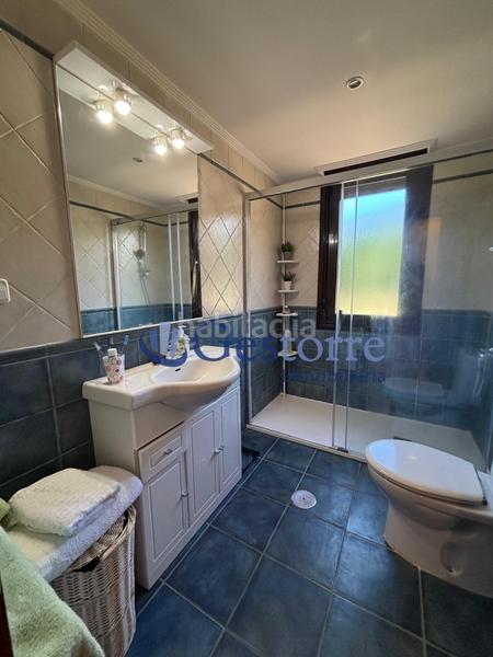 Foto 5e45d713-9ce8-4991-a9a5-d52844100f97. Casa con riscaldamento parcheggio in Llanera