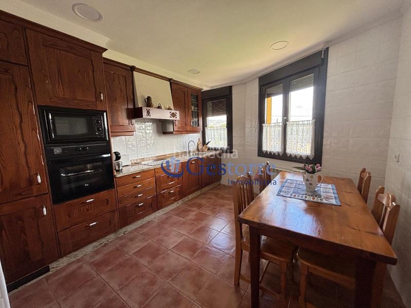 Foto 5e720cc5-b0ef-4792-99a5-a79d71ac6d22. Casa con riscaldamento parcheggio in Llanera