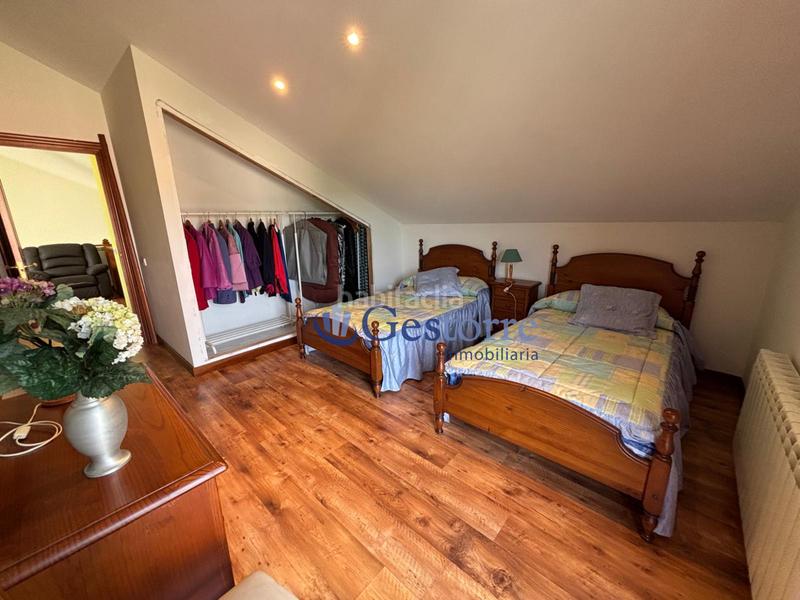 Foto 856212ce-715b-4e83-bb11-e3a218ea6dc3. Casa con riscaldamento parcheggio in Llanera