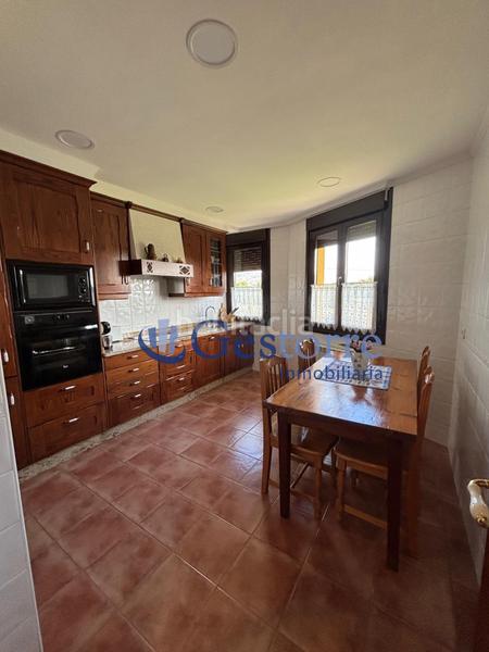 Foto cc7495e8-9cc5-4a97-9152-e9204a3d3d12. Casa con riscaldamento parcheggio in Llanera