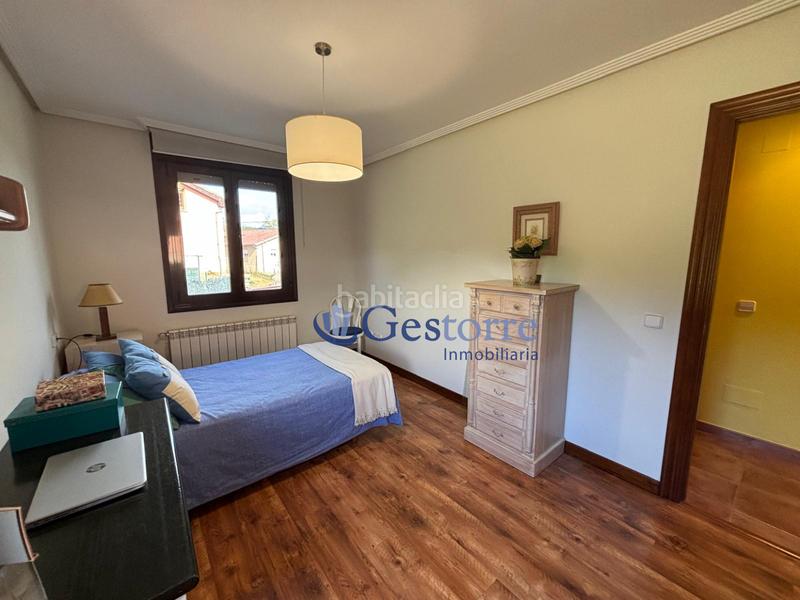 Foto cf82ac28-21ac-4222-900b-b7f5b17a5c58. Casa con riscaldamento parcheggio in Llanera