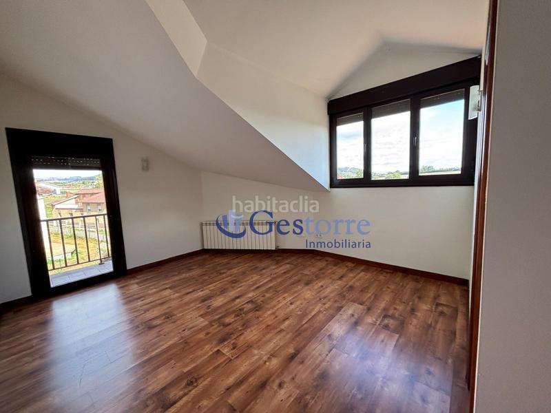 Foto f267e017-383c-439a-8f8b-d129917b388a. Casa con riscaldamento parcheggio in Llanera