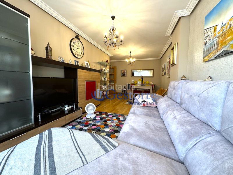 Foto 476779e4-c6dc-41bc-8df0-a20c8f5caf87. Pis amb calefacció aparcament a La Florida Oviedo