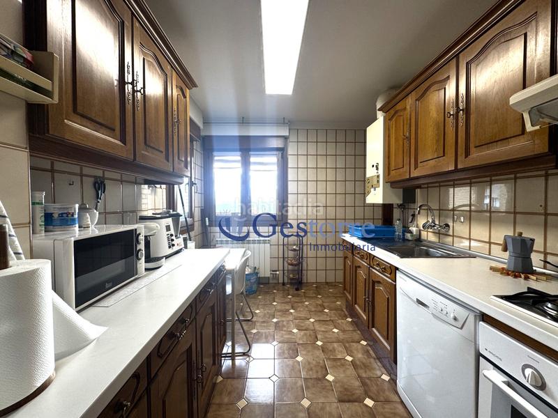 Foto 9445a22e-e894-4142-a318-f340676e8483. Appartement avec chauffage parking dans Huca - La Cadellada Oviedo