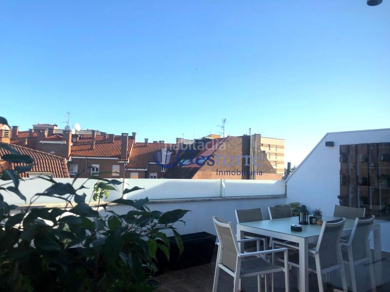 Foto 4b084c17-9f95-4592-a806-b2bfee89ac1f. Rent penthouse with heating parking in Teatinos - Los Prados Oviedo