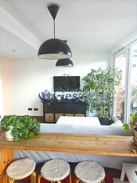 Foto 6007f262-5c4b-407f-83e7-3280585a7120. Rent penthouse with heating parking in Teatinos - Los Prados Oviedo