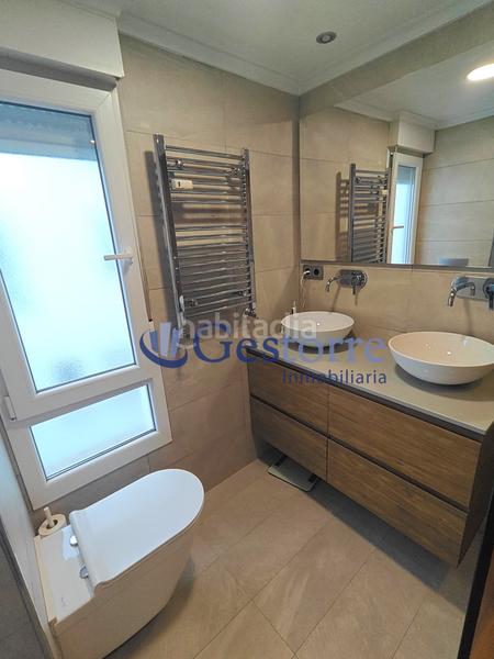 Foto d225dc3e-b611-4ecf-87d0-20cf7ff85e6f. Rent penthouse with heating parking in Teatinos - Los Prados Oviedo