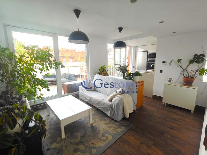 Foto ddcd2a03-6264-415e-a905-92b938cd33cd. Rent penthouse with heating parking in Teatinos - Los Prados Oviedo