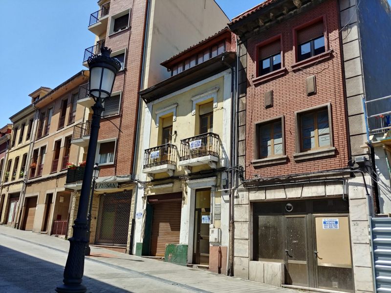 Foto 9c571b11-9adf-46fa-8930-1d78aa7a6344. Edifici a Centro Avilés