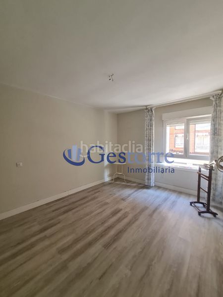 Foto 7aa4debf-0cf5-47ec-a88a-81e26679d567. Pis amb calefacció aparcament a La Calzada Gijón