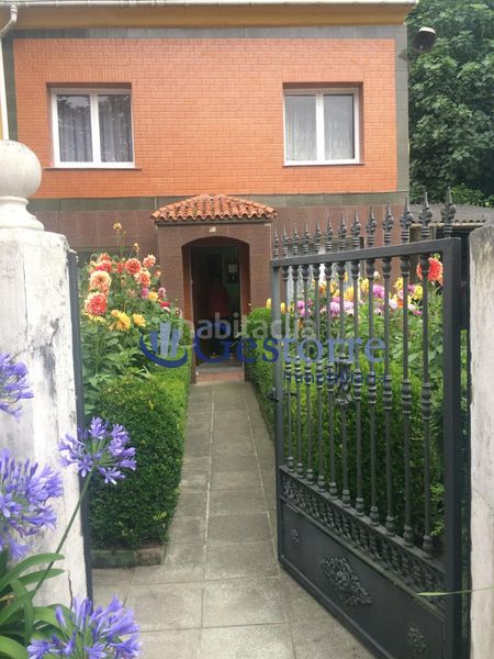Foto d4078f65-6871-403e-ac06-a4208e06c2ad. Casa amb calefacció aparcament a Parroquias Sur - La Manjoya Oviedo