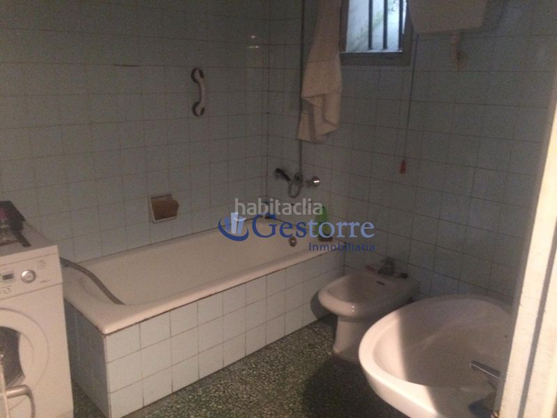 Foto e1fbf176-ae8d-4dee-8d7e-16b1595f7de6. Casa amb calefacció aparcament a Parroquias Sur - La Manjoya Oviedo
