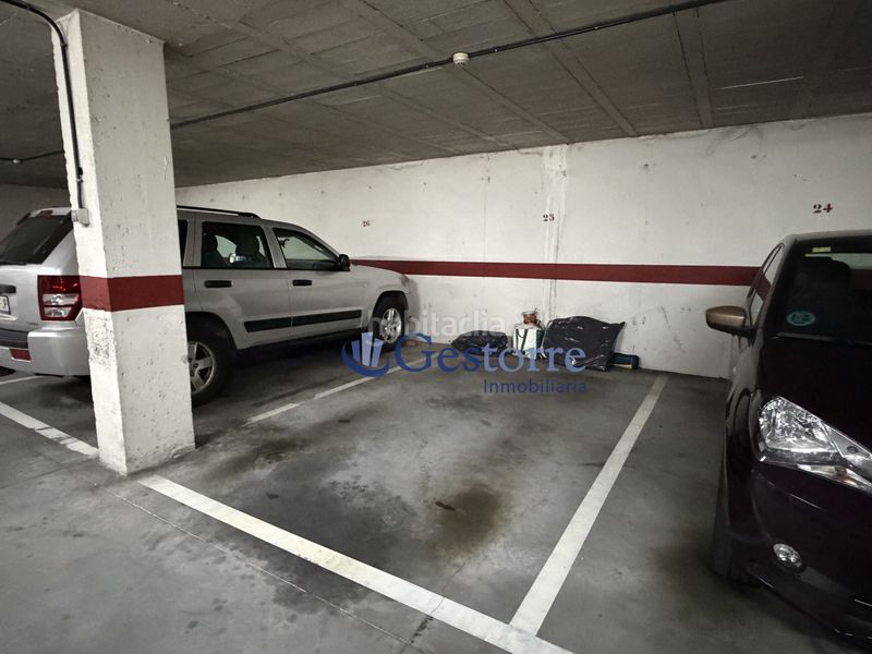 Foto d4a2c369-f6bc-4427-b3fd-9527e5c711e6. Pis amb calefacció aparcament a Colloto Oviedo