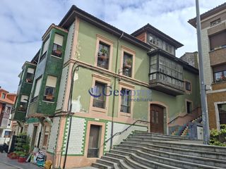 Edifici a Llanes - PZ PARRES PIÑERA