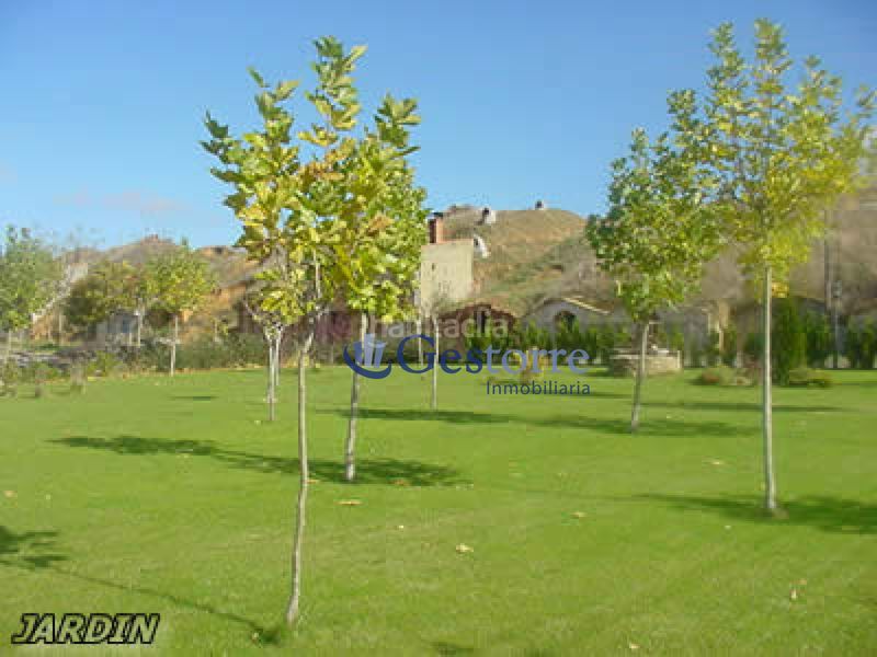 Foto c928ac6b-3949-4c21-b1fa-cc571d08ce72. Edificio in Valdevimbre