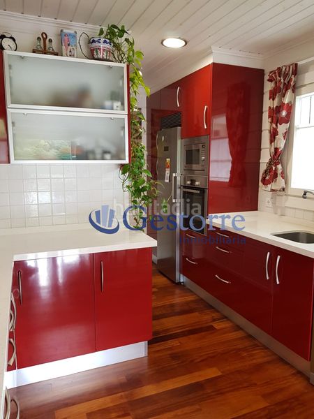 Foto ce95fcd4-aa9b-4497-935b-2da9fa398a20. Casa amb calefacció aparcament a Ruedes Gijón