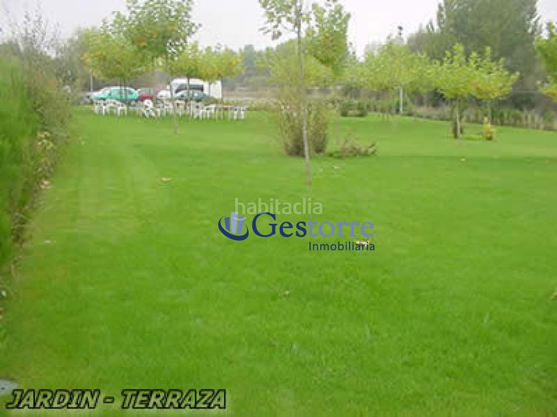 Foto 66d62501-fd0a-430d-bc3a-6c6dee9455c0. Edificio in Valdevimbre