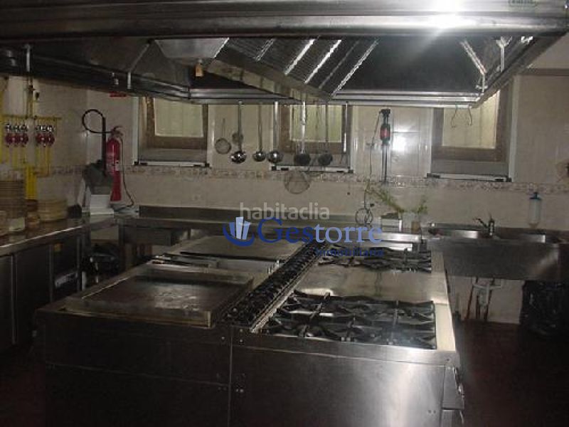 Foto e2c2eb41-65cc-4a2b-8f89-b542e625c78d. Edificio in Valdevimbre