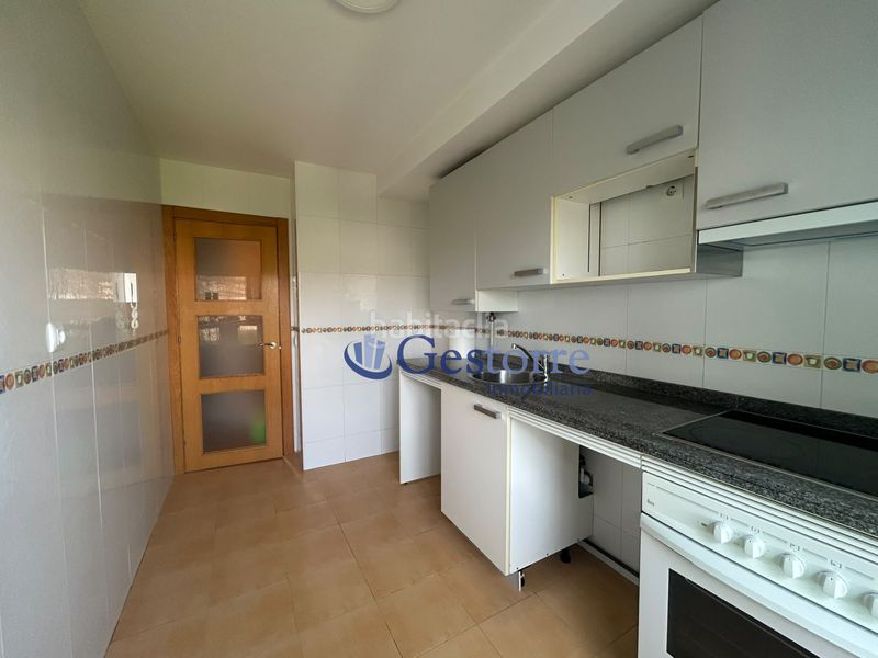 Foto aea33209-cd6a-4066-beda-8c17b9554d57. Pis amb calefacció aparcament a Villalegre - La Luz Avilés