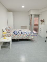 Miete Etagenwohnung  Oviedo - muñoz degrain. Alquiler temporal estudio recién reformado completamente amuebla
